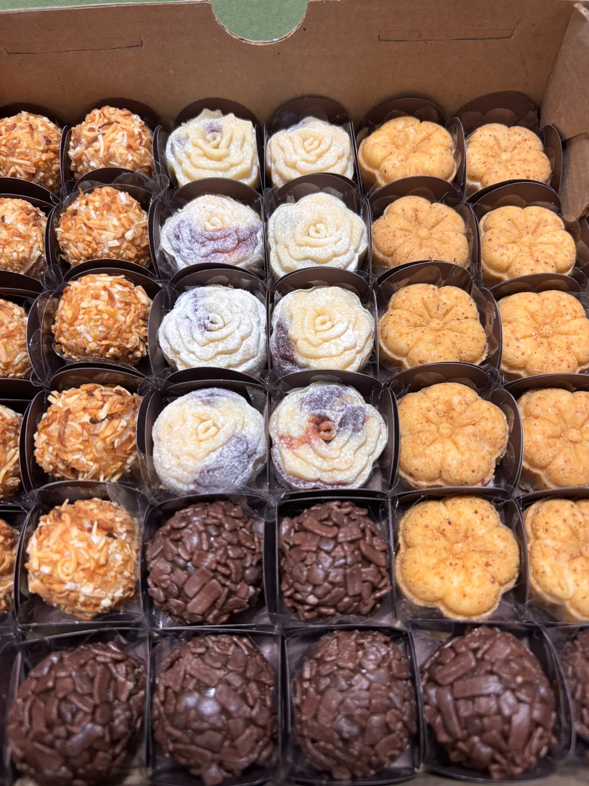 Centro de doces gourmet para aniversário
